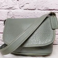 オールドコーチ✨グリーン シボ革 レザー チャーム付 斜め掛け ショルダーバッグ