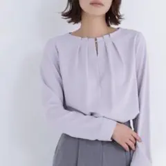 NATURAL BEAUTY ⭐️ ネックタックブラウス　ラベンダー　長袖のサムネイル