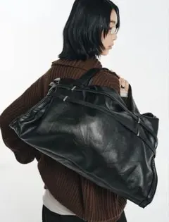 COS コンバーチブルスエードバッグ black - メルカリ