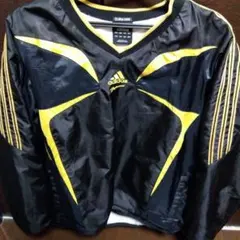 アディダスVジャン防寒着