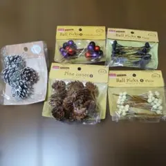 ダイソー 松ぼっくりとボールピックセットのサムネイル