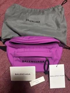 BALENCIAGA バレンシアガ Wheel Beltpack S ウ…