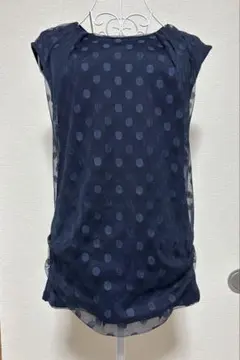 M.deux ドット柄シアーノースリーブトップスのサムネイル