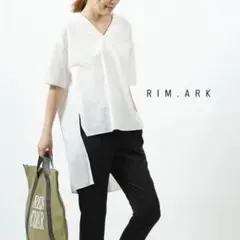RIM.ARK リムアーク　インサイドスリットトップス　フィッシュテールのサムネイル