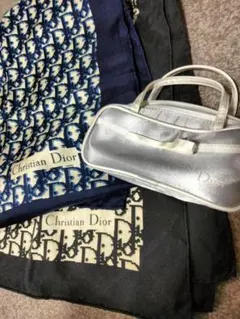 Christian Dior シルクハンカチ2枚とポーチセット