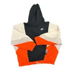 美品！ Nike ナイロン フード付きジャケット