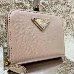 【美品】プラダ コインケース 小銭入れ ベージュ サフィアーノ 三角ロゴ