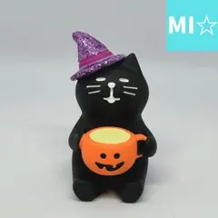 デコレ　コンコンブル　謎ラテ黒猫