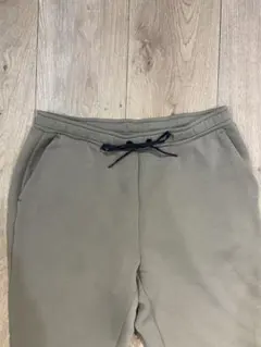 GU ACTIVE ジョガーパンツ Lサイズ オリーブグリーン