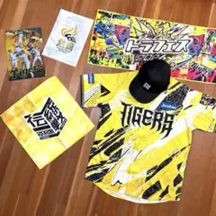 阪神タイガース 2026 ユニフォーム＆タオルセット - メルカリ