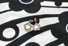 ★びーず様専用★美品★マリークワント　マリクワ　デイジー　ピアス　匿名配送