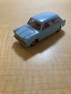 Politoys 1/43 ヒルマン ミンクス ライトグリーン ミニカー - メルカリ