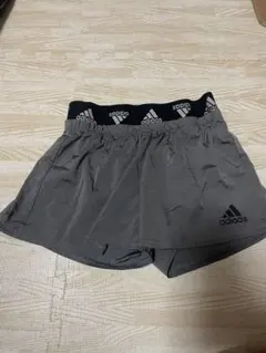 adidas グレー ショートパンツ 120