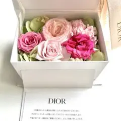 2026年最新】Christian Dior プリザーブドフラワーアレンジメントの