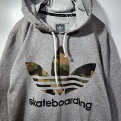 adidas　フーディー　パーカー　S　迷彩柄　ビッグロゴ　スケートボード　古着