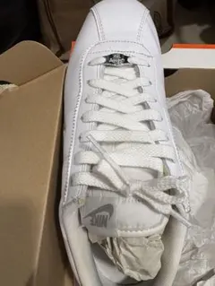 Nikeコルテッツベーシックジュエルのホワイトカラーのサムネイル