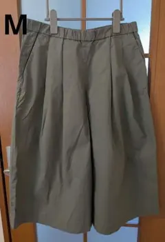 UNIQLO オリーブグリーン ガウチョパンツ タック入り