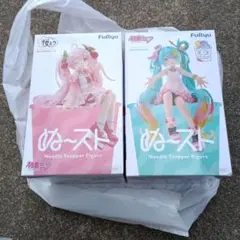 初音ミク　桜ミク ぬーストフィギュア 2体セット