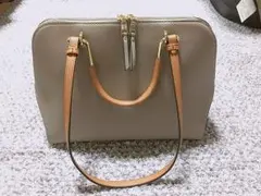 《美品》ハンドバッグのサムネイル