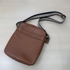 コーチ　チャールズ フライトバッグ ヘリテージ メッセンジャーバッグ