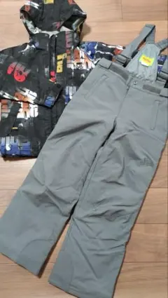 Item thumbnail for item 23d6c098-70e4-43f9-a857-b75c978ee566