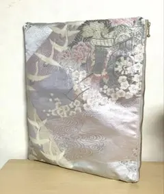 No.581 大きめポーチ 1点物 パソコン入れなど　帯リメイク35cm
