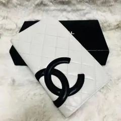 貴重！CHANEL カンボンライン 二つ折り財布　黒　オフホワイト　ピンク
