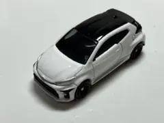 grヤリス ミニカー