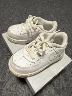 Nike Air Force 1 ホワイトスニーカー