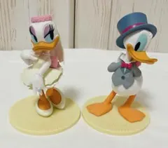 Disney ドナルド　デイジー　ウェディング　フィギュア