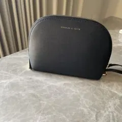 チャールズアンドキース ポーチ ブラック