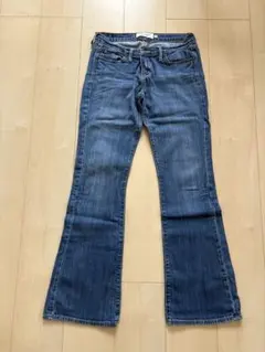Abercrombie & Fitch ブーツカットデニムのサムネイル