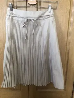 COMME CA ISM コムサイズム　ひざ丈プリーツ スカート