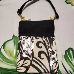 ハワイアン柄 ミニポーチ スマホショルダー 黒白 トライバル柄 カヒコ