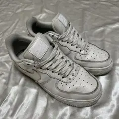 Item thumbnail for item cf8ee501-3c9e-4583-8bc8-dc08b0164f5d