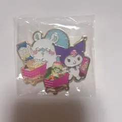 ちいかわ　サンリオ　ピンズコレクション　モモンガ　クロミ