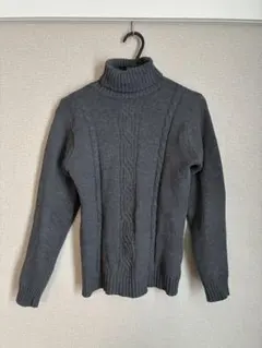 タートルネックニット ケーブル編み ニットセーター メンズ グレー ハイネック