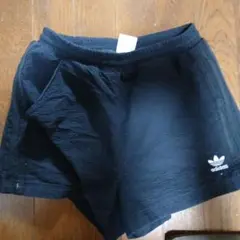 adidas オリジナルス ショートパンツ ブラックのサムネイル