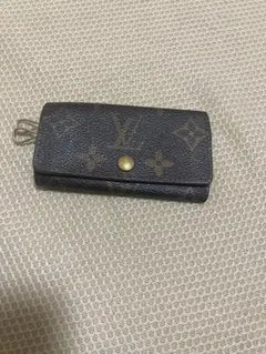 Louis Vuitton キーケース イニシャル入り - メルカリ