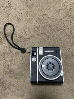 instax mini 40 ブラック インスタントカメラ 本体　フィルム付き
