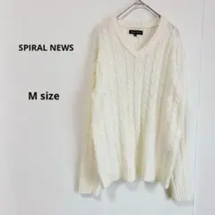 SPIRAL NEWS ケーブル編みニット　M アイボリー　Ｖネック　長袖のサムネイル