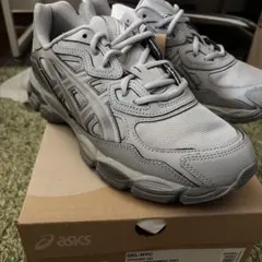 ASICS GEL-NYC 1203A280 28.0cmのサムネイル