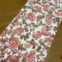《お値下げ》和風テーブルランナー　　86ファブリック カーネーション風のサムネイル
