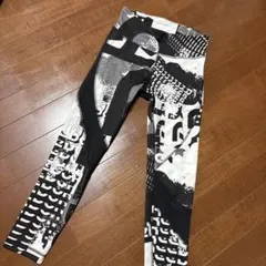 Reebok グラフィックプリント レギンス M