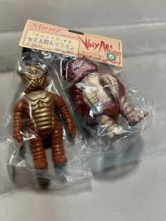 ビニパラベビー セミ人間＆ガラモン ソフビのサムネイル