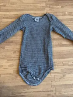 【PetitBateau】0〜6ヶ月 74cmストライプロンパース【プチバトー】