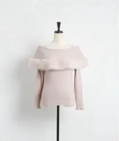 tocco closet ファー付きケープライク袖口フリルリブニットプルオーバー