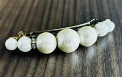 エレガントなパールヘアクリップ