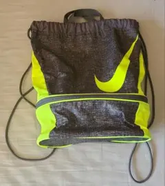 NIKE プールバッグ 黒灰色・蛍光イエロー