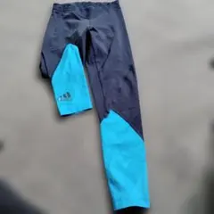 adidas 黒/青 タイツ